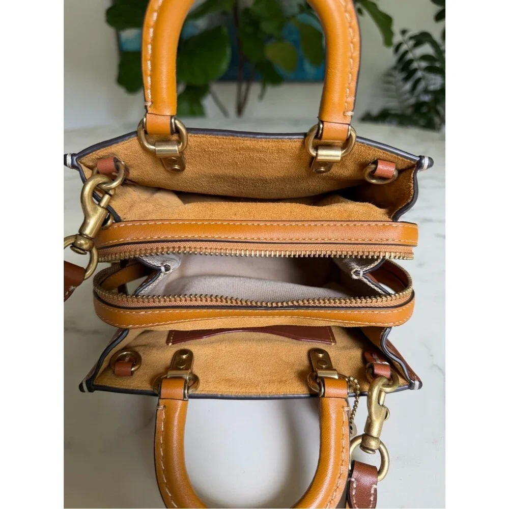 Coach Rogue 17 In Signature Textile Jacquard With Duck Motif C6164 Crossbody Bag